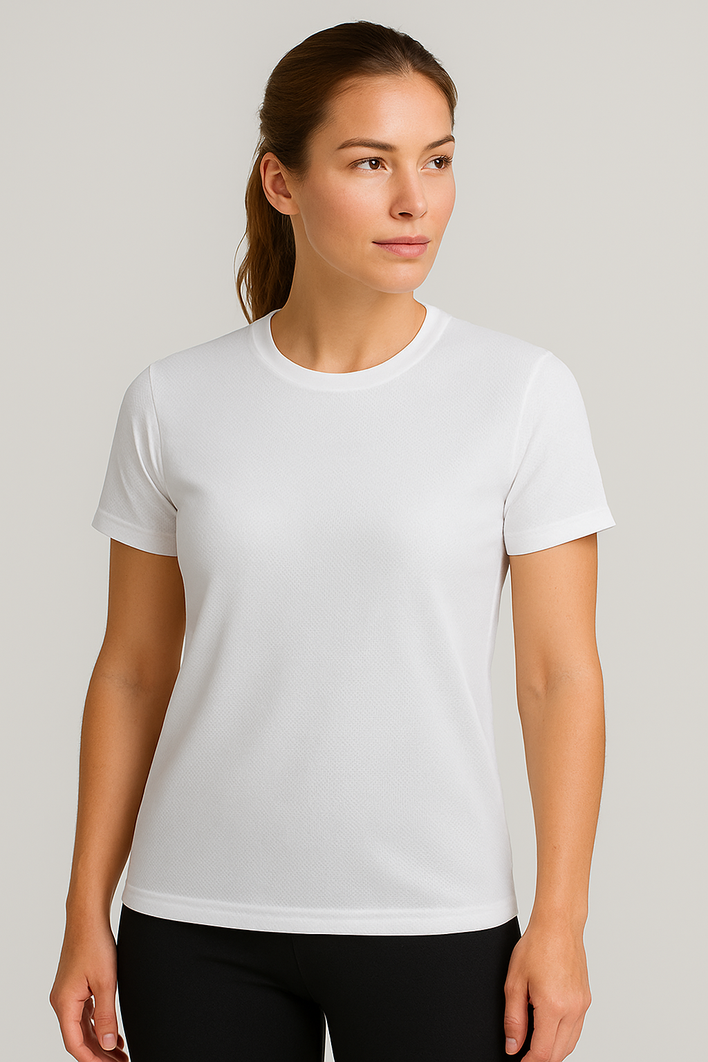 Kadın Beyaz Performans Spor Tişört Hızlı Kuruyan Esnek ve Dayanıklı Kumaş Nem Emici Spor T-Shirt
