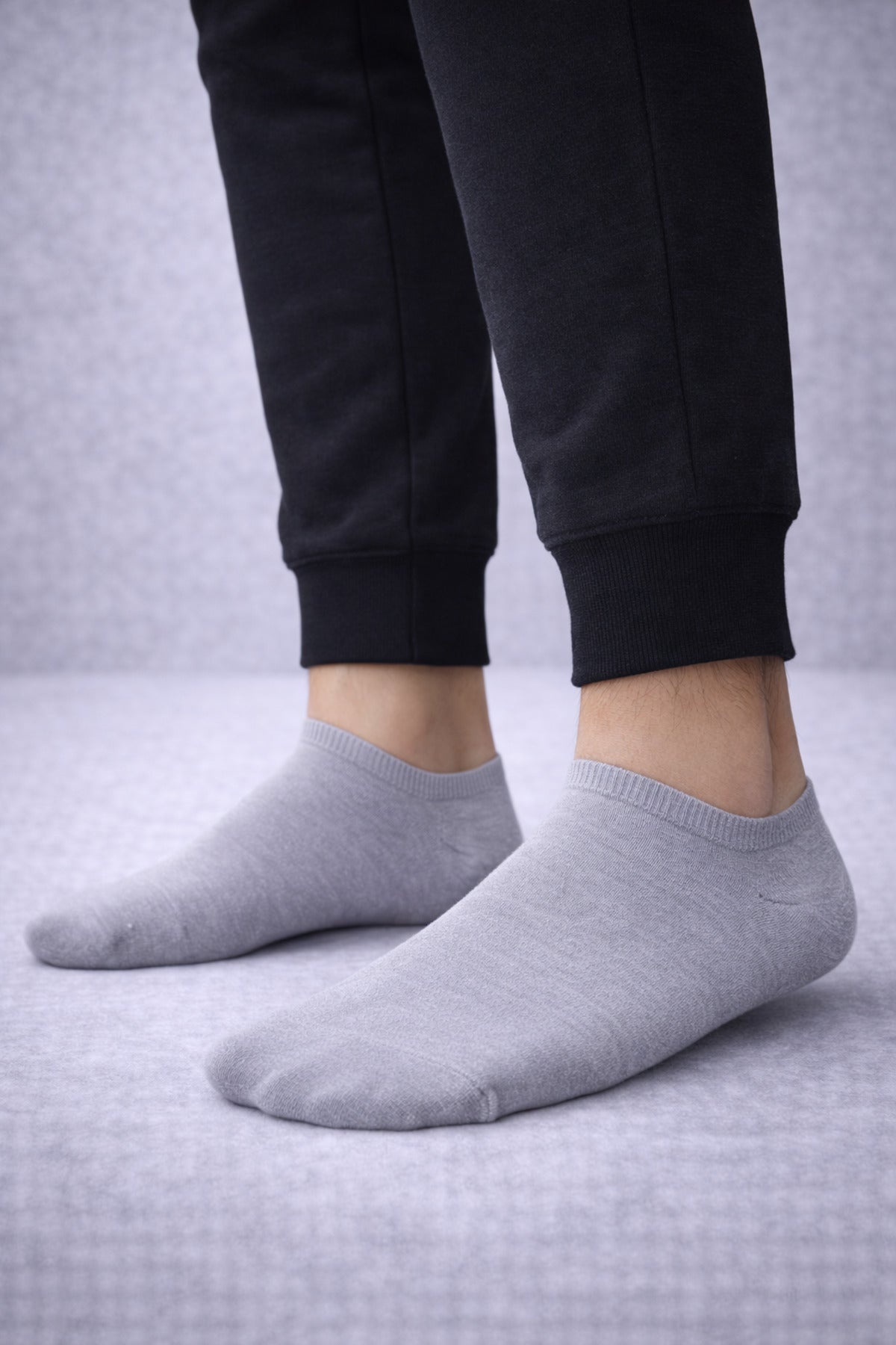 Erkek Gri Bambu Sneaker Çorap 6’lı Paket – Dikişsiz, Terletmeyen, Dayanıklı, Görünmez