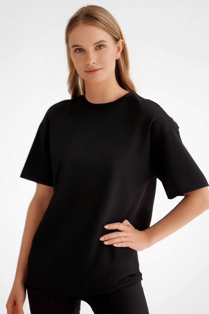 Kadın Basic Siyah Tişört %100 Pamuk Rahat Kalıp Günlük Bisiklet Yaka T-Shirt