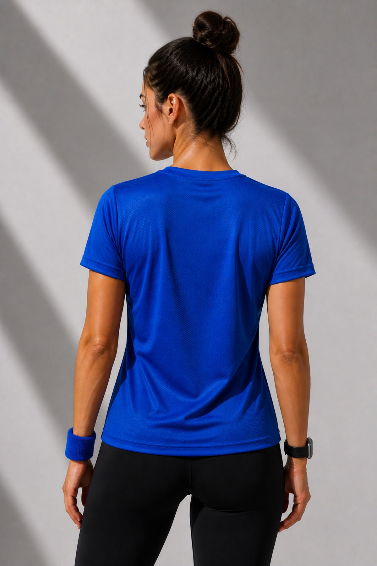 Kadın Saks Performans Spor Tişört Hızlı Kuruyan Esnek ve Dayanıklı Kumaş Nem Emici Spor T-Shirt